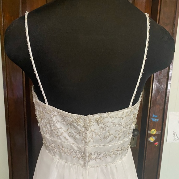 Symphony Bridal Gown Style 4306 Size 10 NWT - Picture 4 of 9